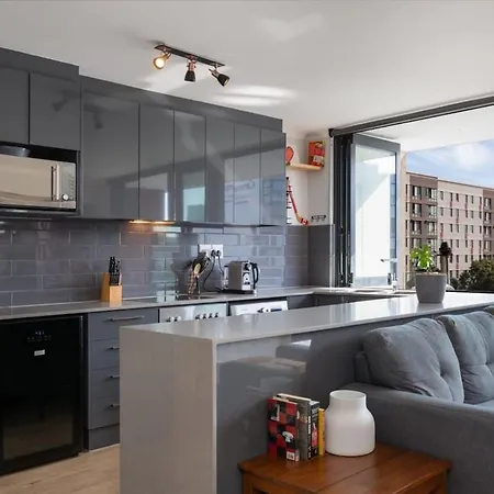 Trendy Bachelor Pad Free Parking Rooftop Pool Cape Town Exterior photo