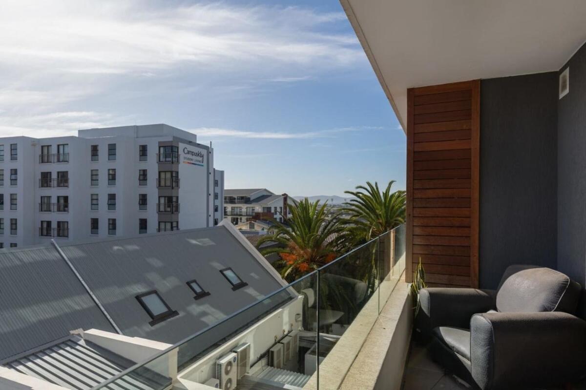 Apartment Trendy Bachelor Pad Free Parking Rooftop Pool *