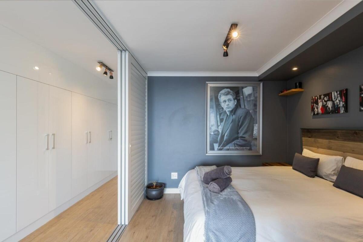 Trendy Bachelor Pad Free Parking Rooftop Pool * Cape Town